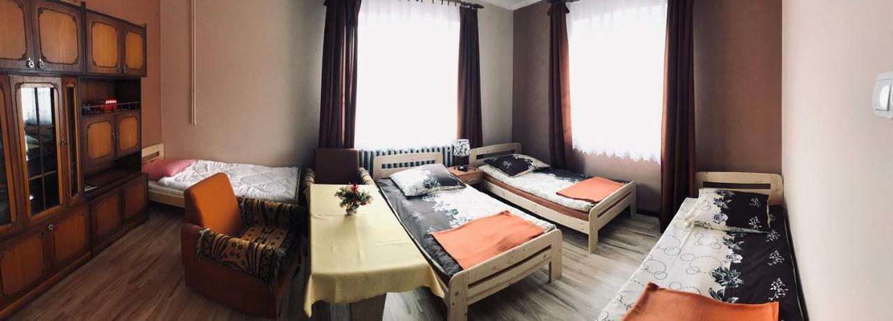 Pokoje Goscinne Ujsoly Luaran gambar